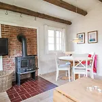 度假居 Scenic Log Cabin In Rindby-By Traum